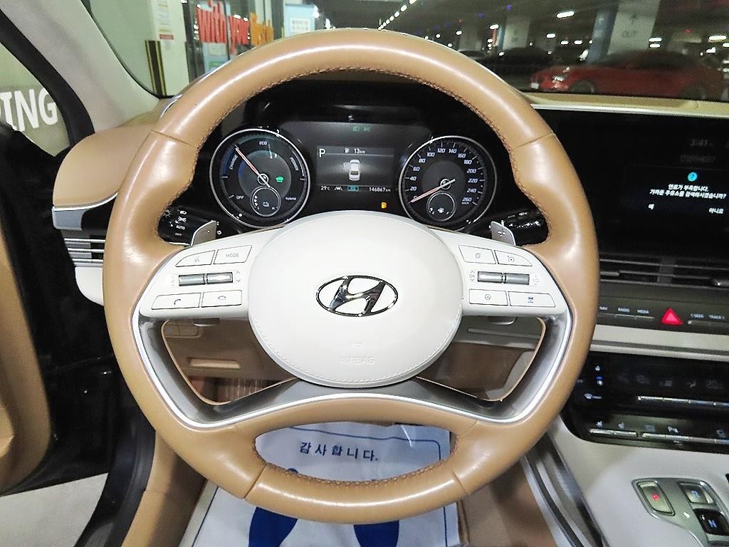 현대 그랜저 더 뉴 그랜저 IG 하이브리드 익스클루시브 이미지 8