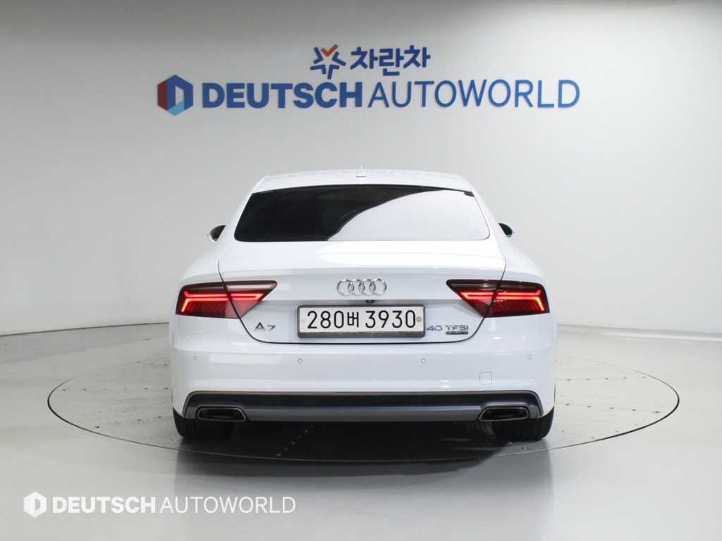 아우디 A7 40 TFSI 콰트로 스포츠 이미지 4