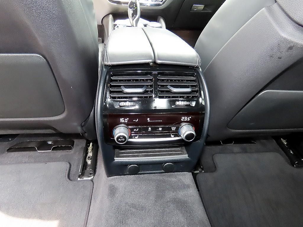 BMW 5시리즈 5시리즈 (G30) 520d xDrive M 스포츠 플러스 이미지 16