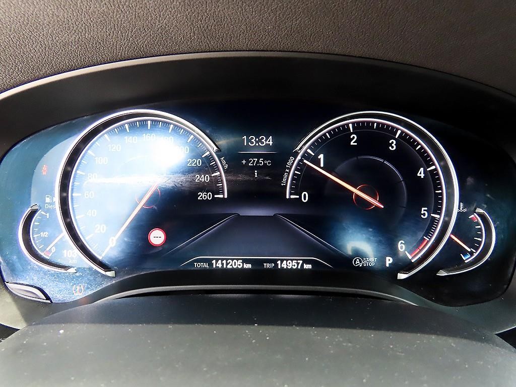 BMW 5시리즈 5시리즈 (G30) 520d xDrive M 스포츠 플러스 이미지 9