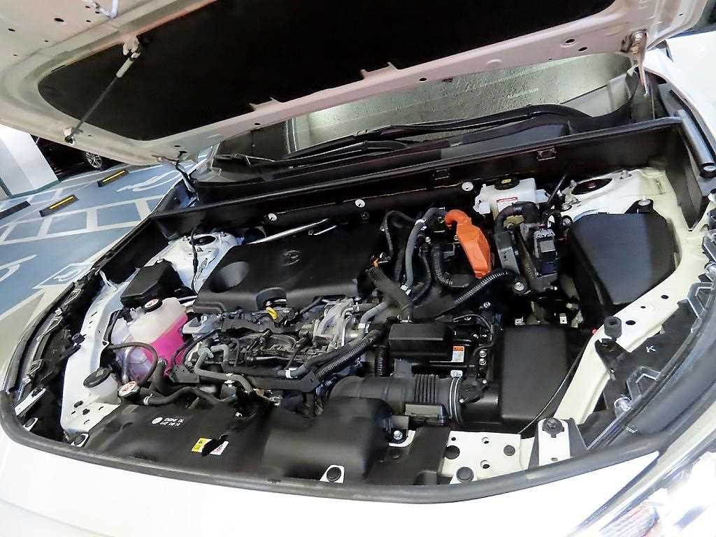 토요타 라브4 RAV4(5세대) 2.5 4WD 하이브리드 이미지 19