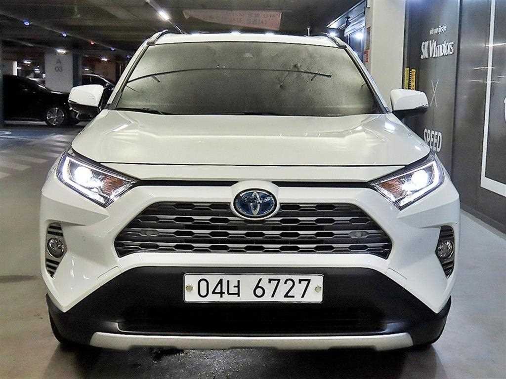 토요타 라브4 RAV4(5세대) 2.5 4WD 하이브리드 이미지 2