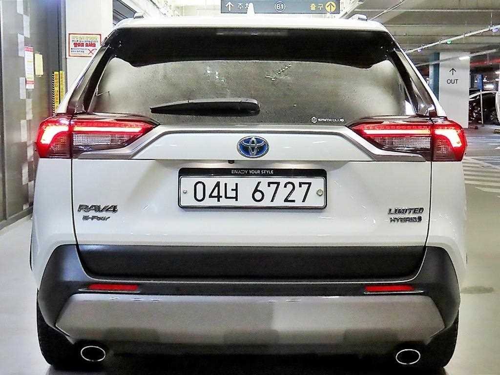 토요타 라브4 RAV4(5세대) 2.5 4WD 하이브리드 이미지 5