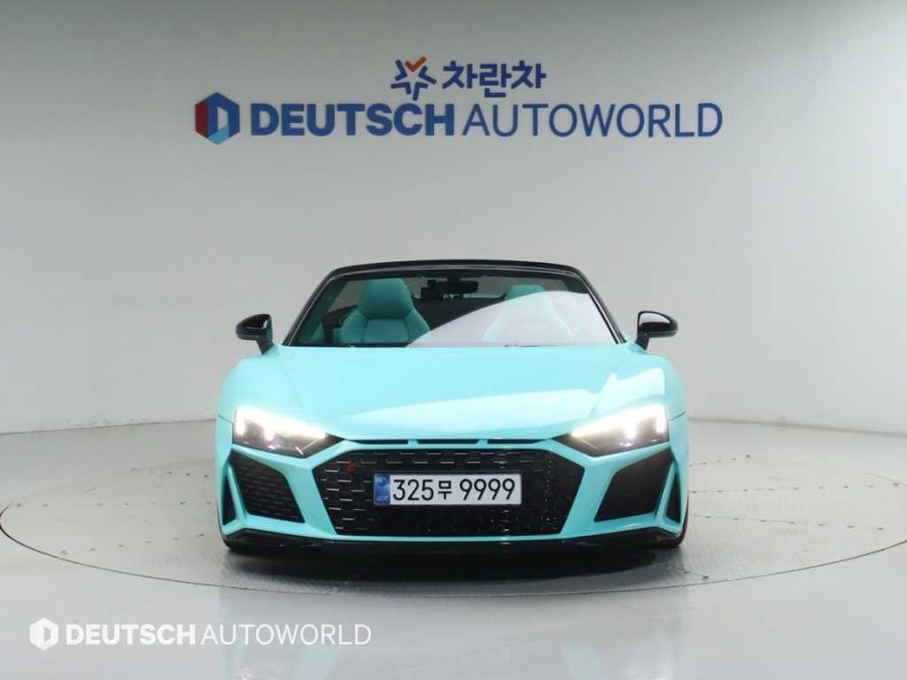 아우디 R8 R8 (4S) 5.2 V10 퍼포먼스 스파이더 이미지 3