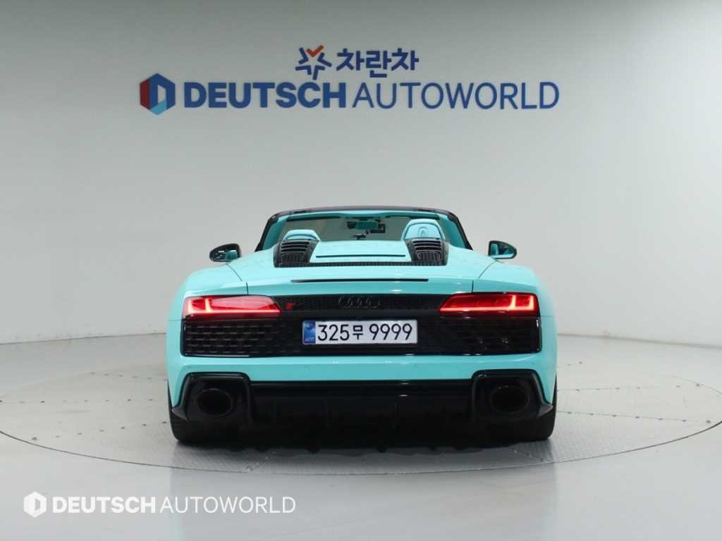 아우디 R8 R8 (4S) 5.2 V10 퍼포먼스 스파이더 이미지 4