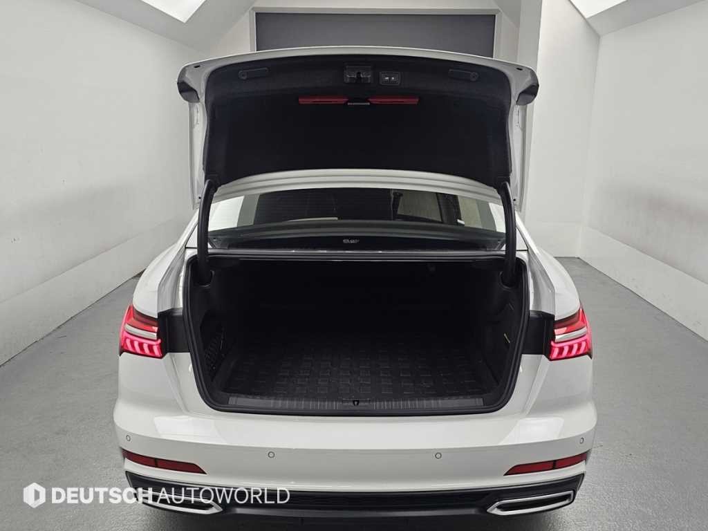 아우디 A6 A6 (C8) 45 TFSI 콰트로 프리미엄 이미지 19