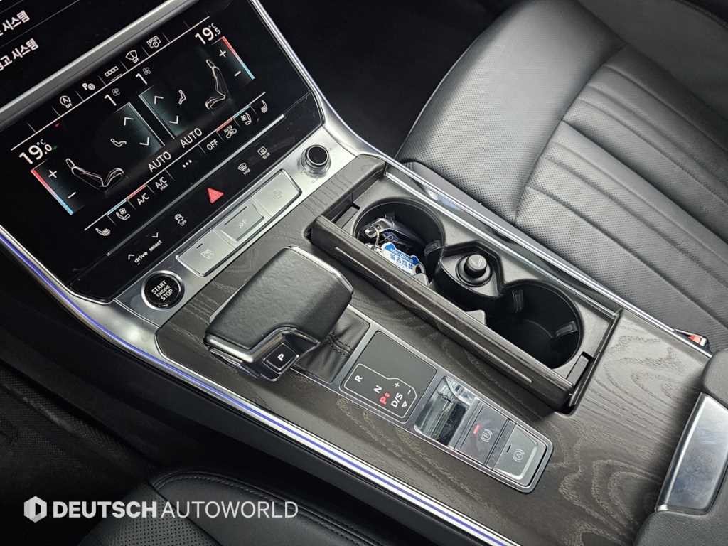 아우디 A6 A6 (C8) 45 TFSI 콰트로 프리미엄 이미지 9