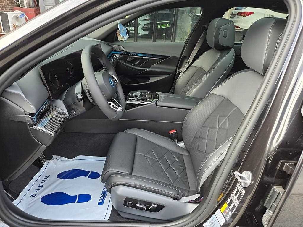 BMW 5시리즈 5시리즈 (G60) 530e xDrive M 스포츠 프로 이미지 5