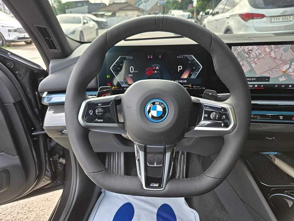 BMW 5시리즈 5시리즈 (G60) 530e xDrive M 스포츠 프로 이미지 7