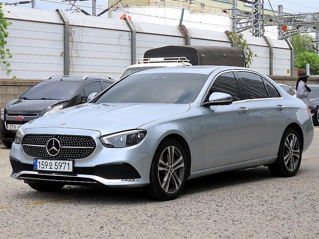 벤츠 E 클래스 E-클래스 W213 E350 4MATIC 아방가르드 이미지 2