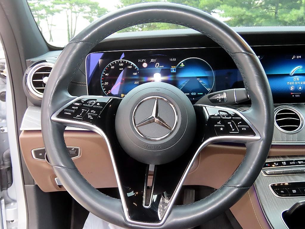 벤츠 E 클래스 E-클래스 W213 E350 4MATIC 아방가르드 이미지 8