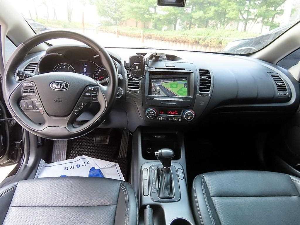 기아 K3 1.6 GDI 트렌디 이미지 7