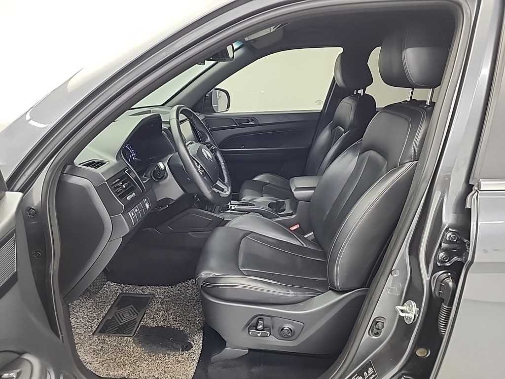 KG모빌리티(쌍용) 렉스턴 렉스턴 스포츠 2WD 디젤 2.2 프레스티지 스페셜 이미지 11