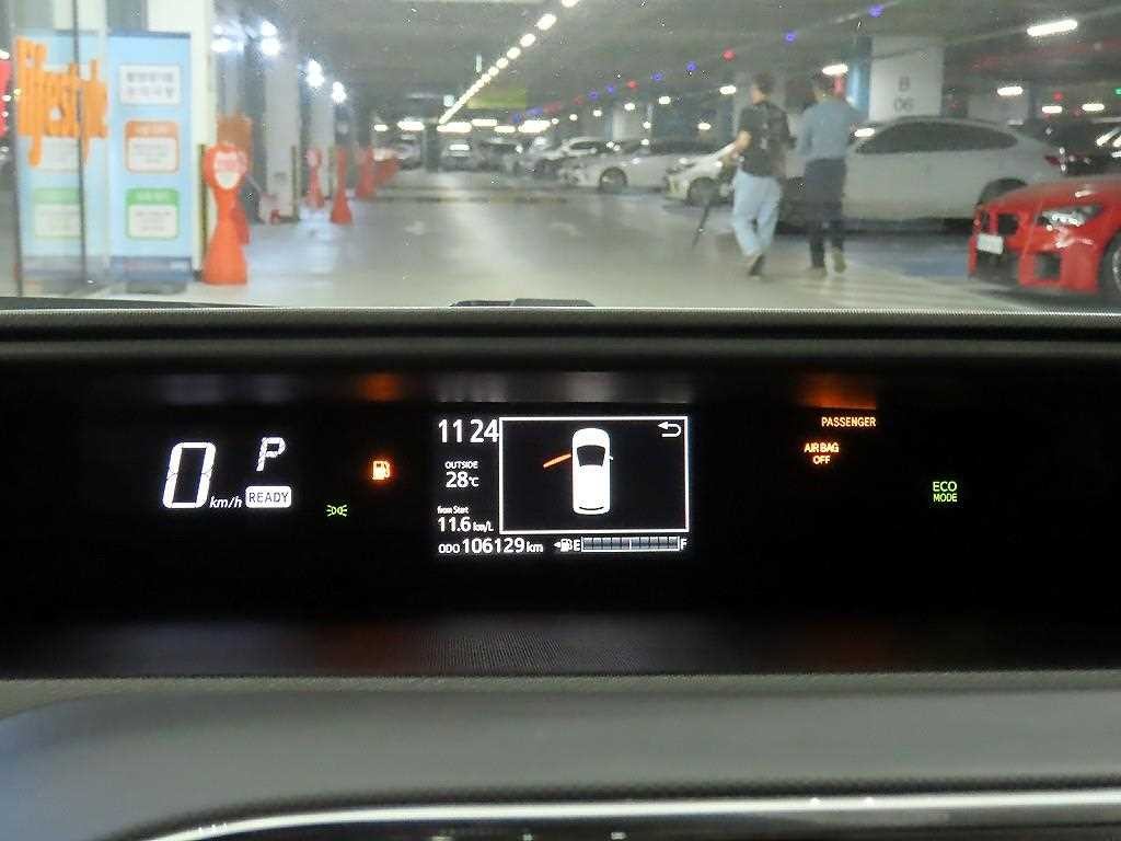 토요타 프리우스 프리우스C 1.5 이미지 9