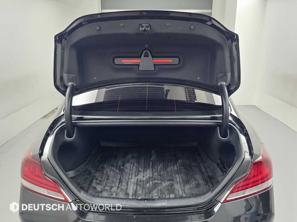 제네시스 G70 3.3T 스포츠 AWD 슈프림 이미지 19