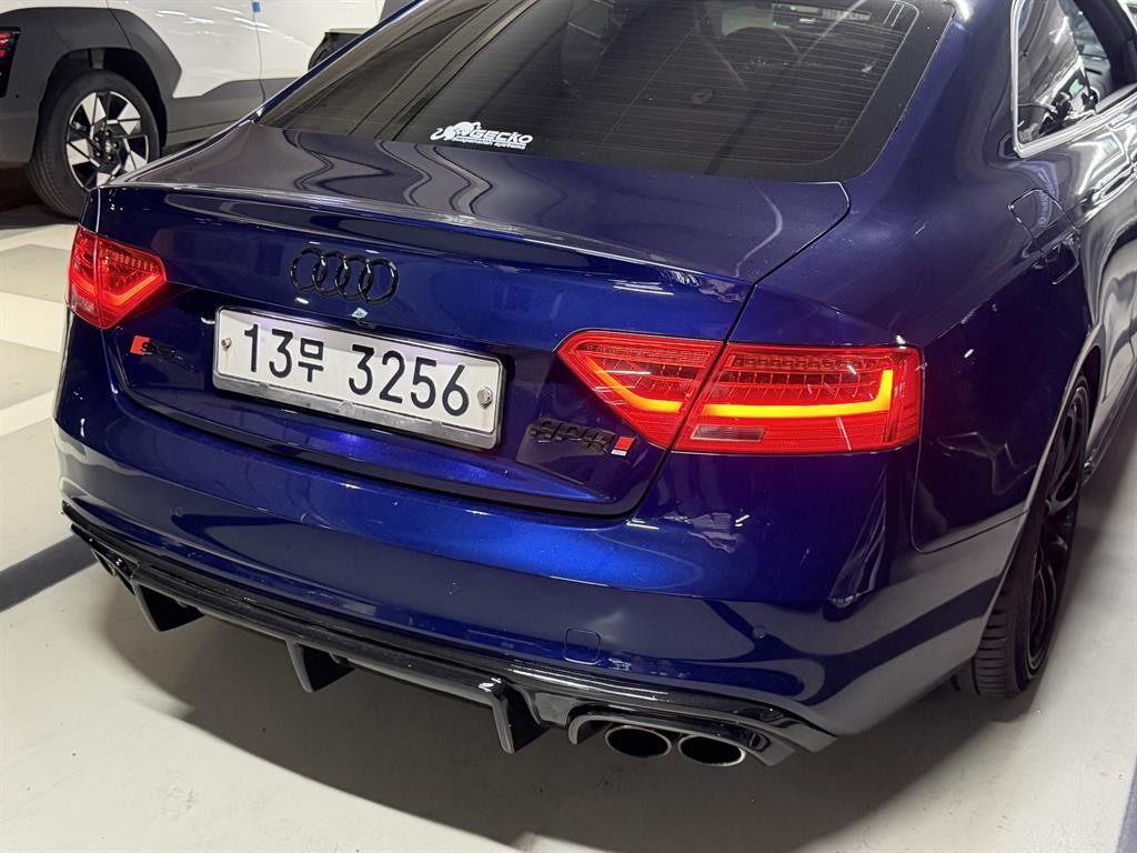 아우디 S5 3.0 TFSI 콰트로 B8 이미지 3