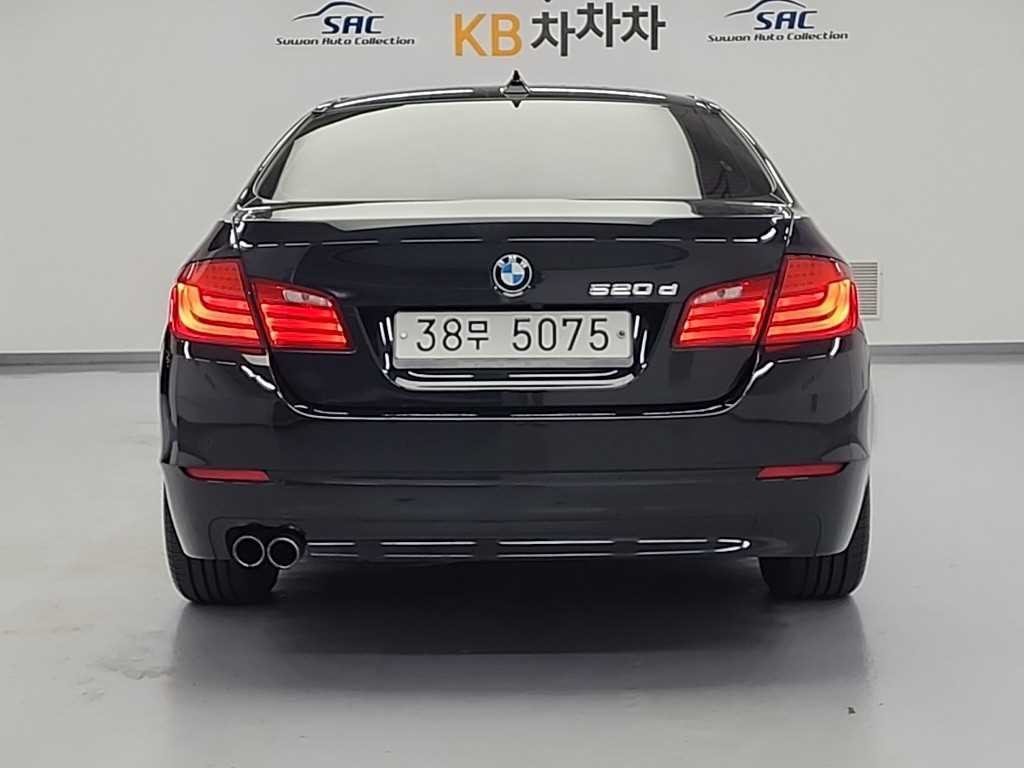 BMW 5시리즈 5시리즈 (F10) 520d 럭셔리 플러스 프로 이미지 3