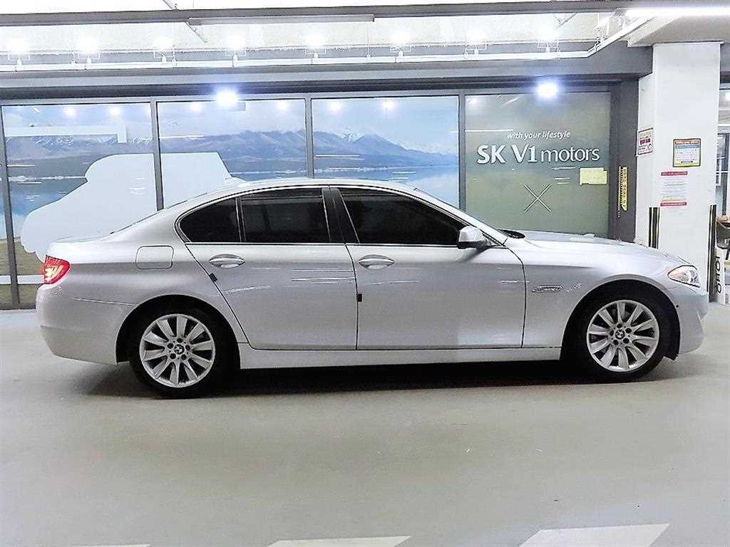 BMW 5시리즈 5시리즈 (F10) 528i 이미지 3