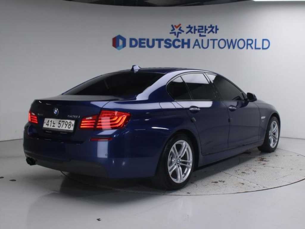 BMW 5시리즈 5시리즈 (F10) 528i xDrive M 에어로 다이나믹 이미지 2