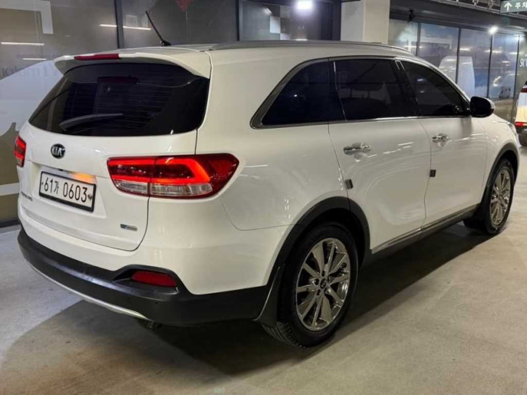 기아 쏘렌토 올 뉴 쏘렌토 디젤 2WD 2.0 노블레스 스페셜 이미지 4