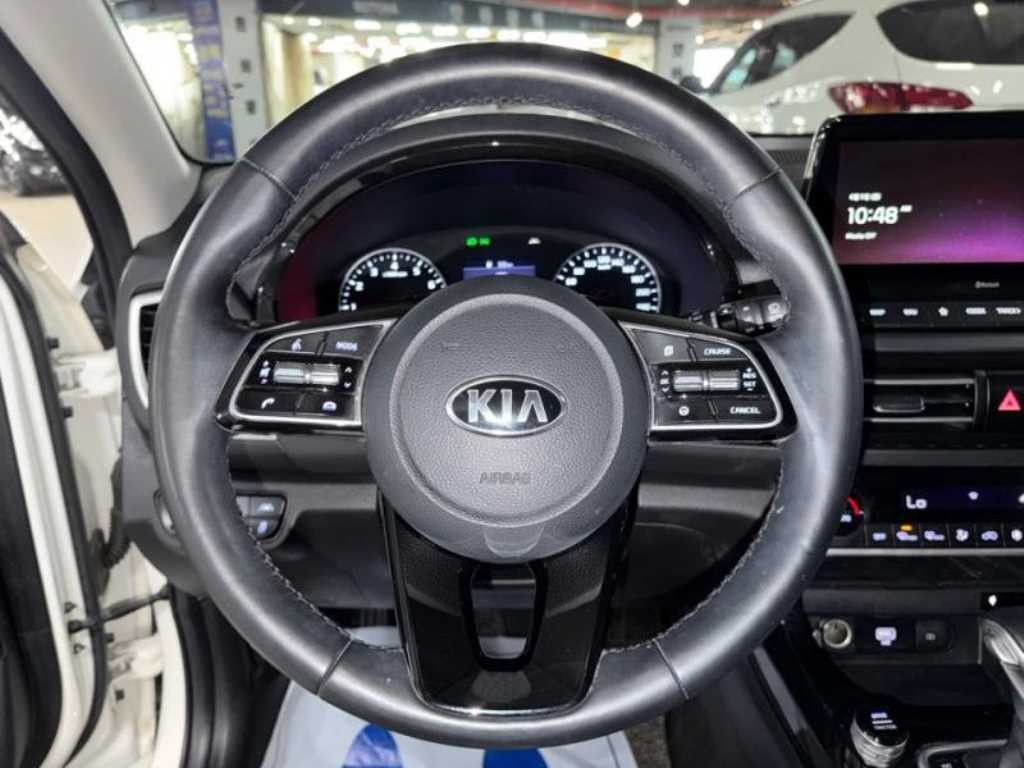 기아 셀토스 가솔린 1.6 터보 2WD 노블레스 이미지 8