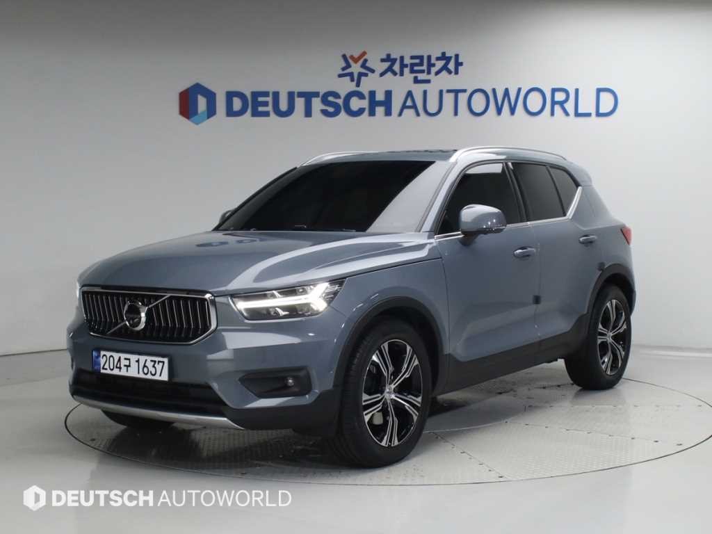 볼보 XC40 B4 AWD 인스크립션 이미지 1