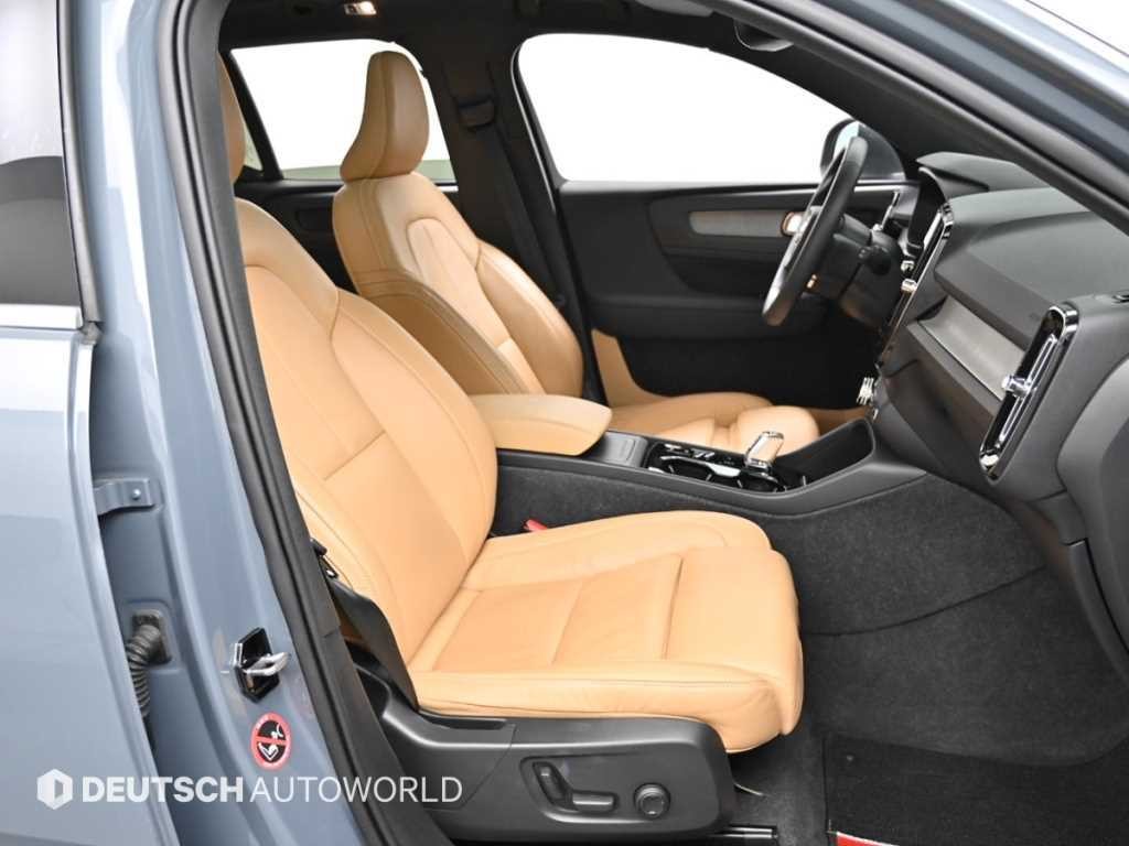 볼보 XC40 B4 AWD 인스크립션 이미지 10