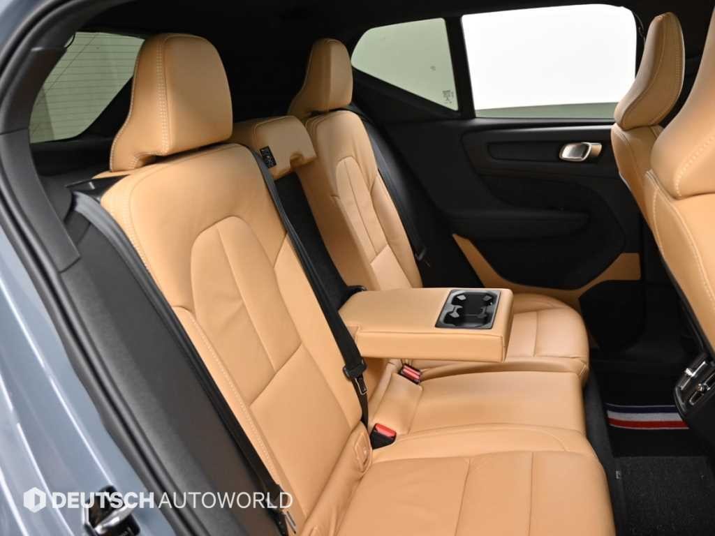 볼보 XC40 B4 AWD 인스크립션 이미지 12