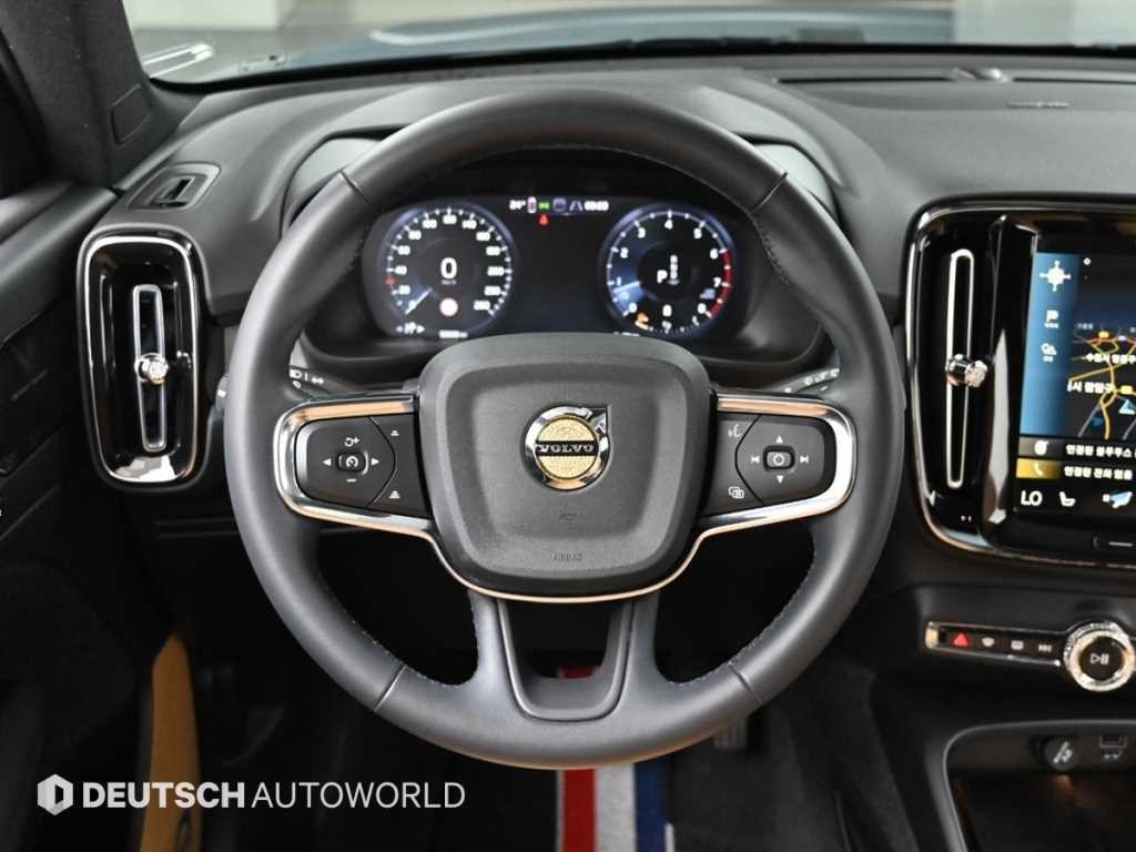볼보 XC40 B4 AWD 인스크립션 이미지 13