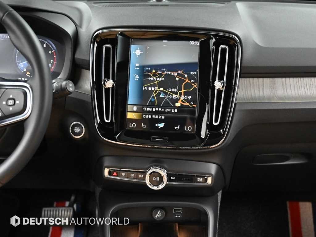 볼보 XC40 B4 AWD 인스크립션 이미지 14