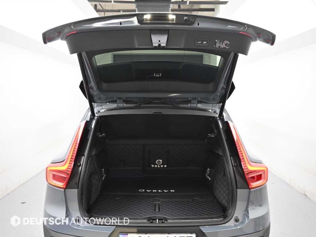 볼보 XC40 B4 AWD 인스크립션 이미지 19