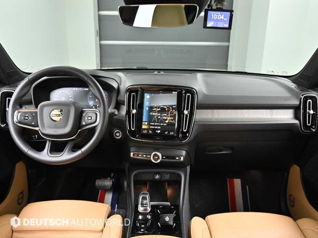 볼보 XC40 B4 AWD 인스크립션 이미지 7