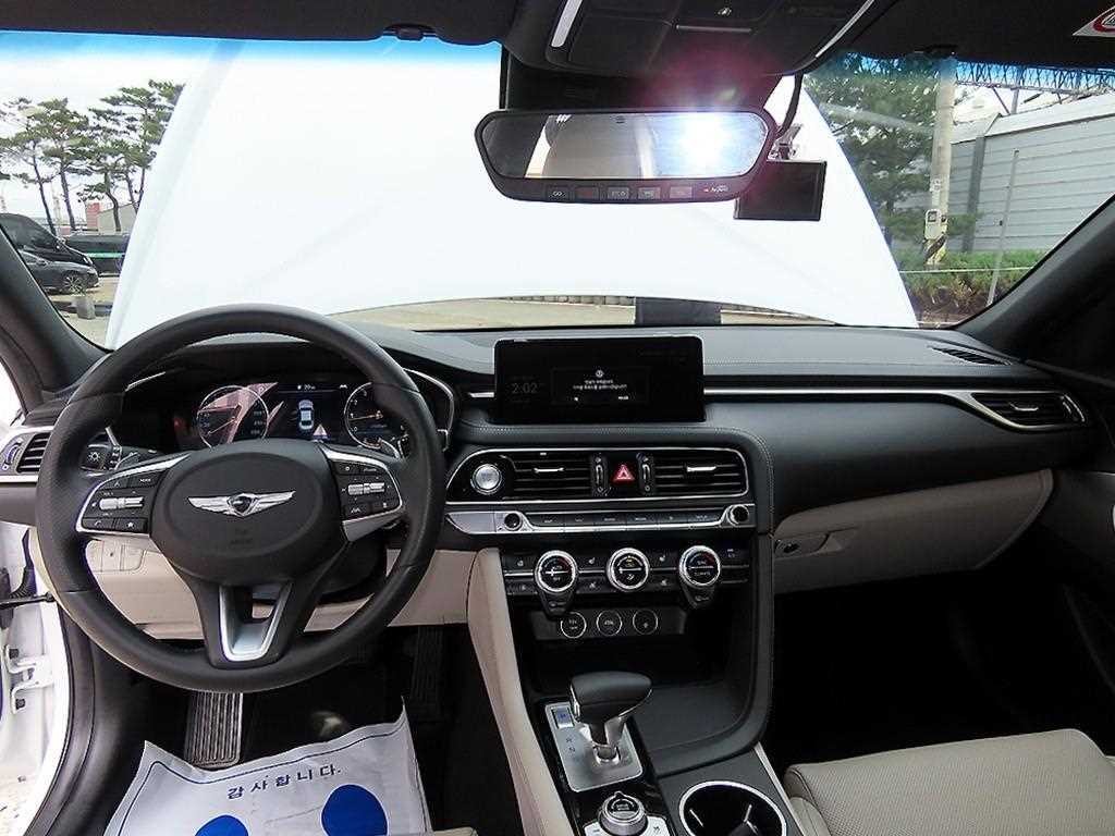 제네시스 G70 더 뉴 G70 가솔린 2.0T 2WD 이미지 6