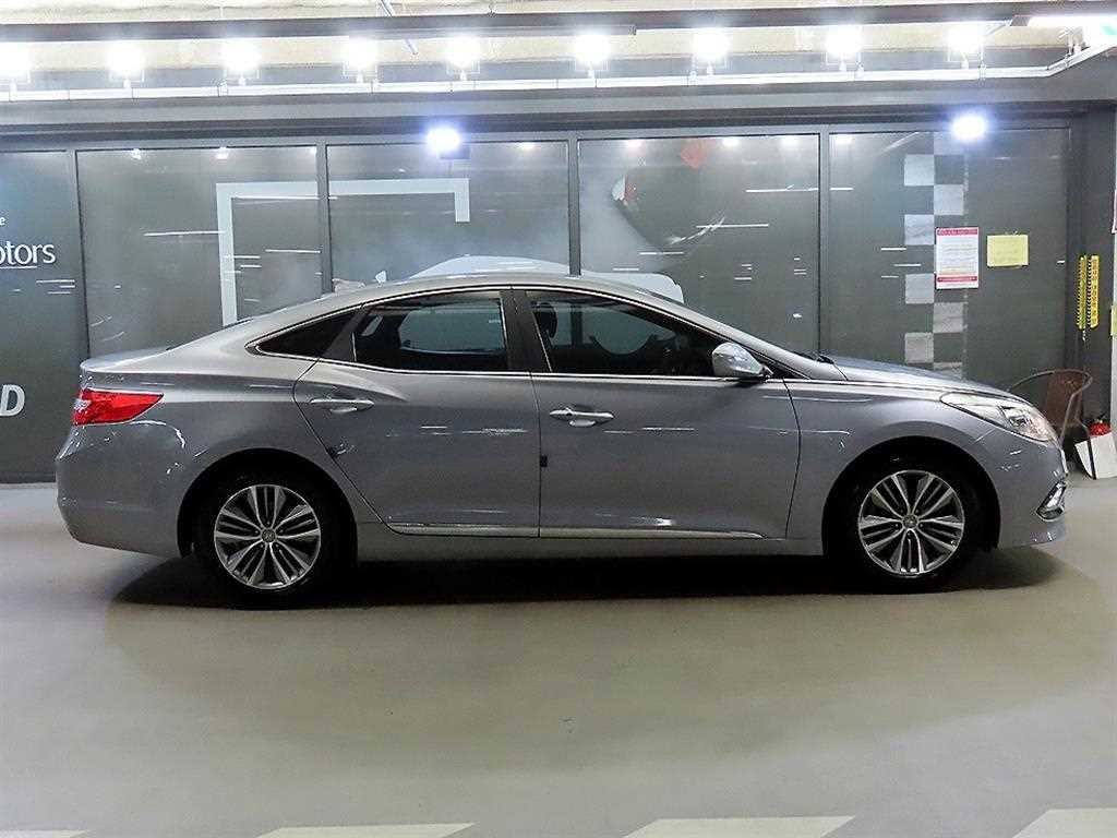 현대 그랜저 그랜저 HG HG240 MODERN 컬렉션 이미지 3