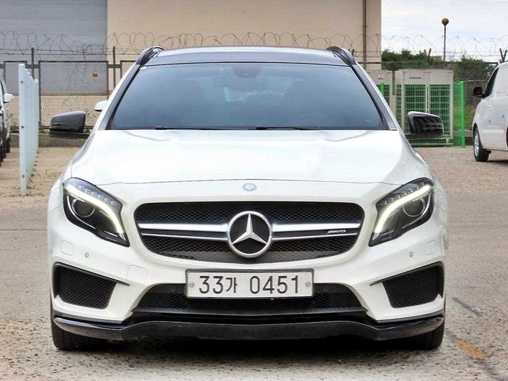 벤츠 GLA 클래스 GLA클래스 X156 GLA45 AMG 4MATIC 이미지 1
