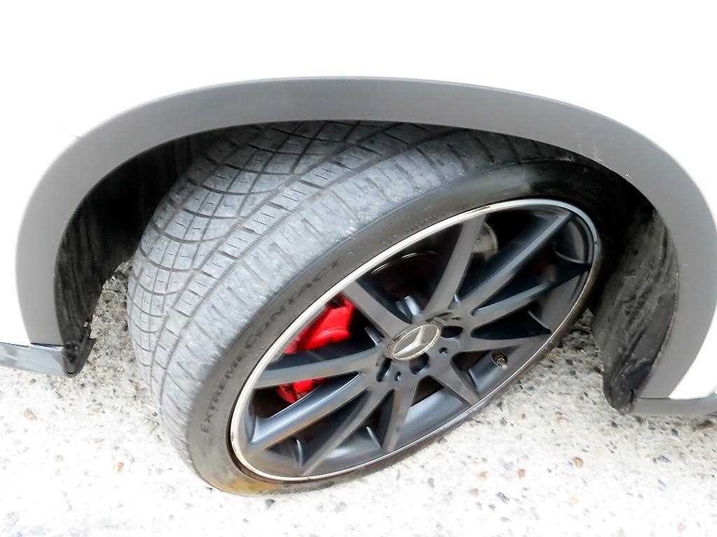벤츠 GLA 클래스 GLA클래스 X156 GLA45 AMG 4MATIC 이미지 19
