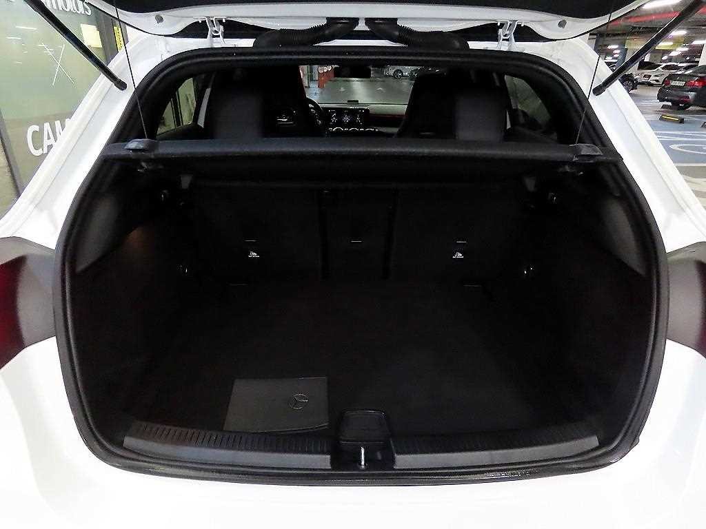 벤츠 A 클래스 A클래스 W177 AMG A45 4MATIC+ 해치백 이미지 17