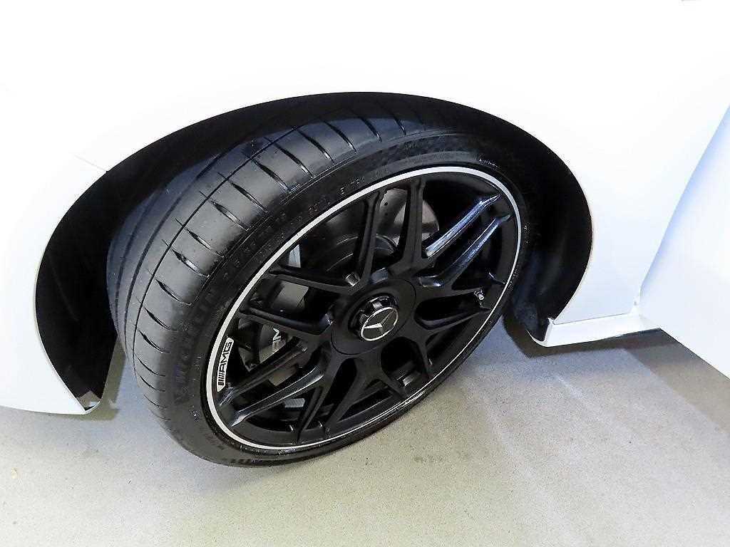 벤츠 A 클래스 A클래스 W177 AMG A45 4MATIC+ 해치백 이미지 20