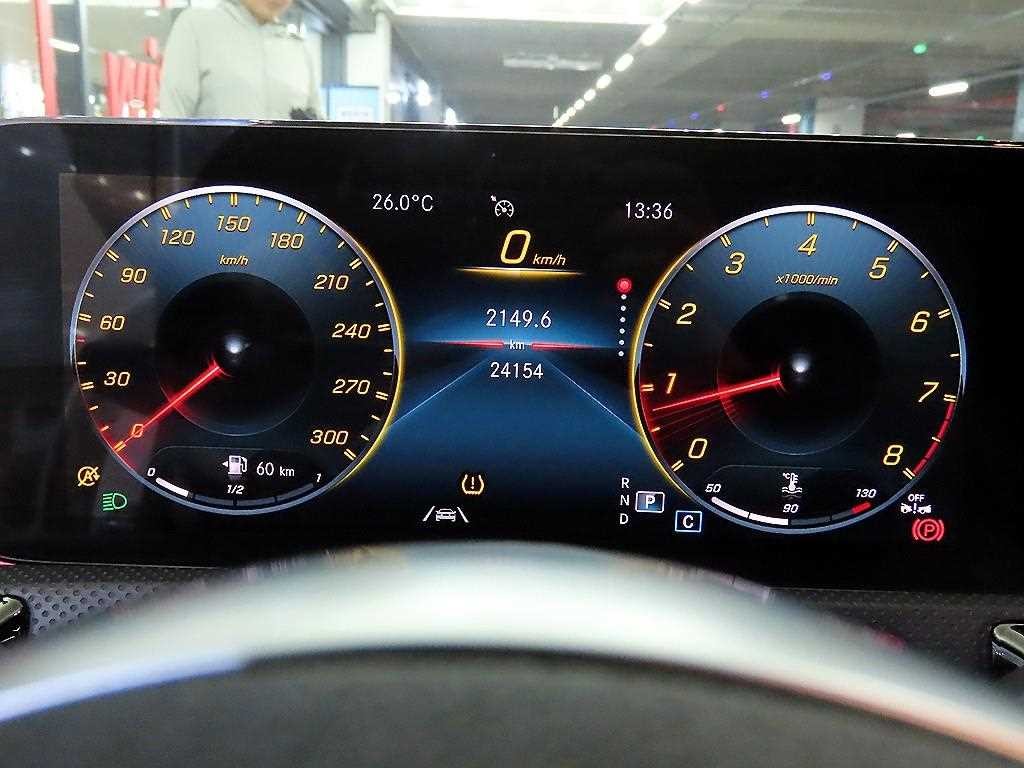 벤츠 A 클래스 A클래스 W177 AMG A45 4MATIC+ 해치백 이미지 9