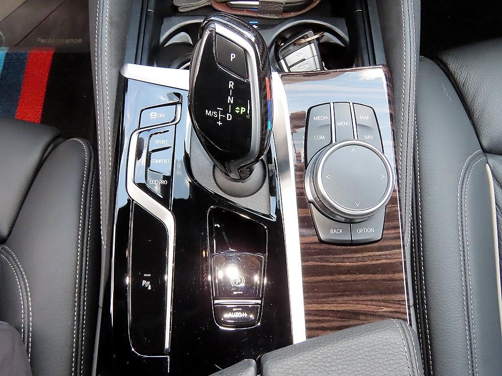 BMW 5시리즈 5시리즈 (G30) 520i M 스포츠 이미지 11