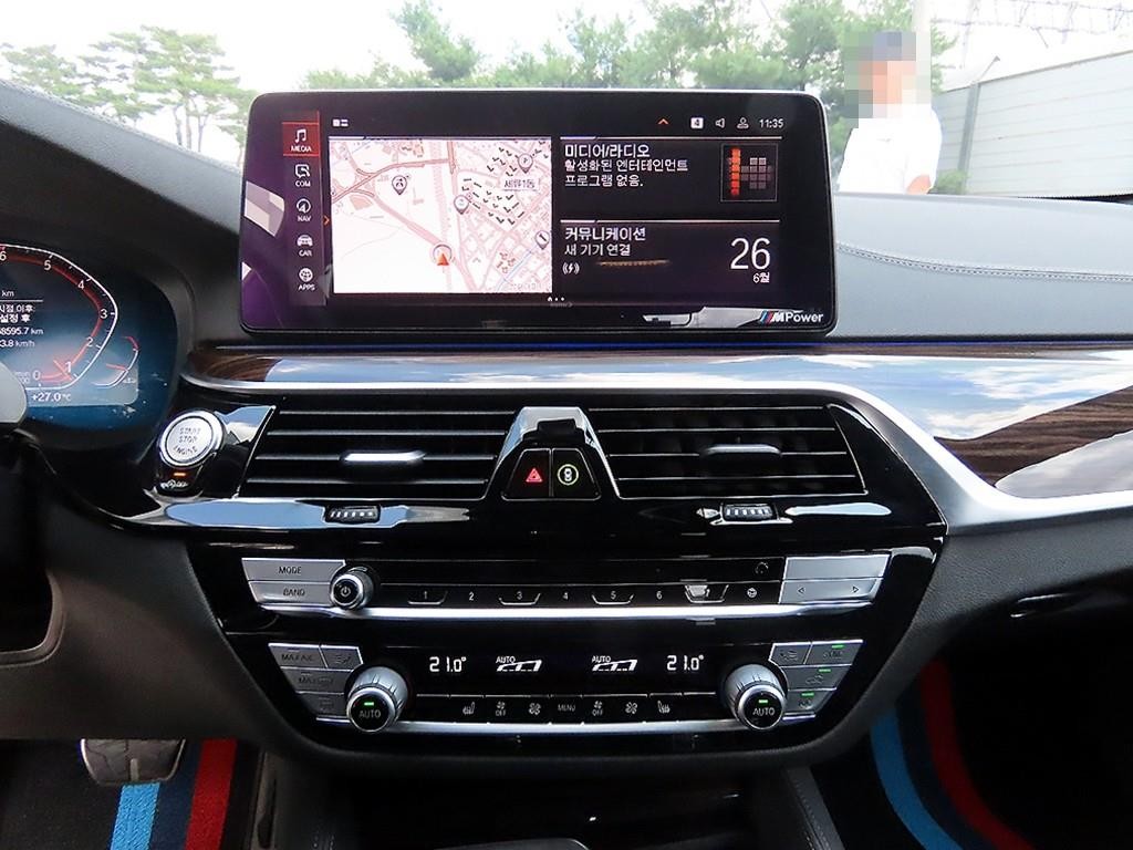 BMW 5시리즈 5시리즈 (G30) 520i M 스포츠 이미지 14