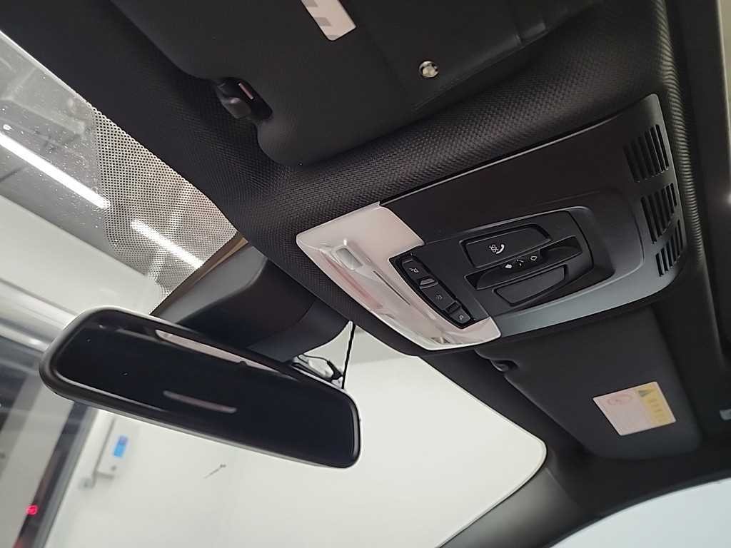 BMW 3시리즈 3시리즈 (F30) 330e i퍼포먼스 M 스포츠 이미지 17