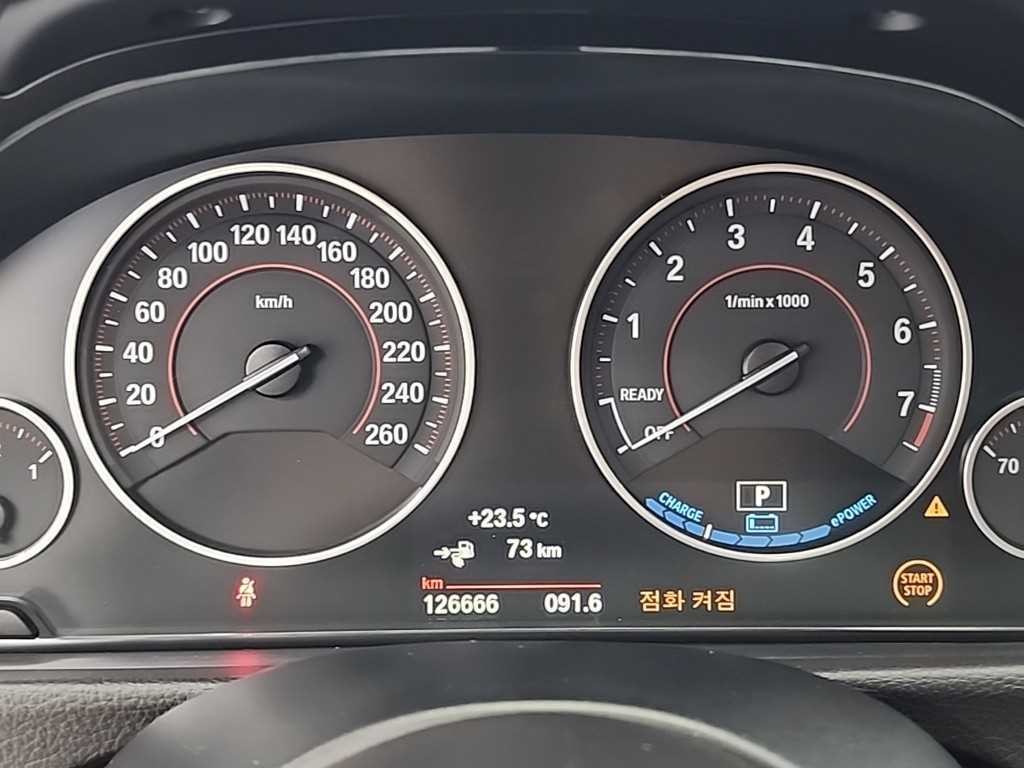 BMW 3시리즈 3시리즈 (F30) 330e i퍼포먼스 M 스포츠 이미지 6