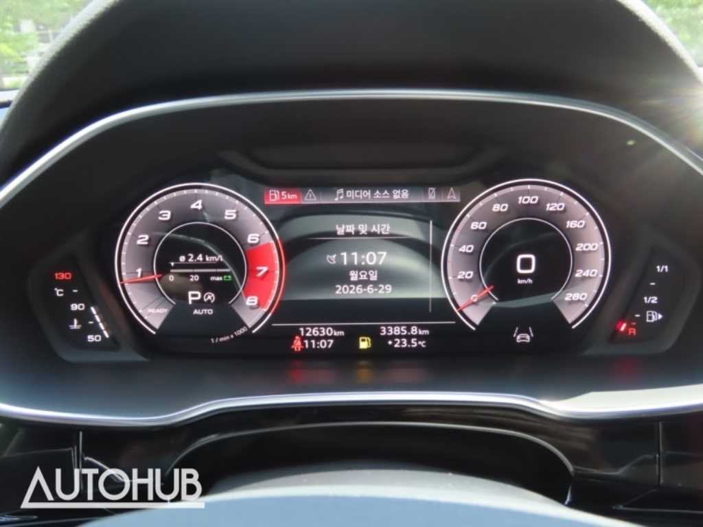 아우디 Q3 Q3 (F3) 40 TFSI 콰트로 이미지 5