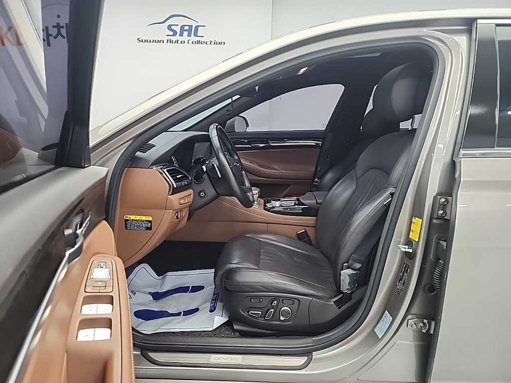 제네시스 G90 3.8 GDI AWD 프리미엄 럭셔리 이미지 11