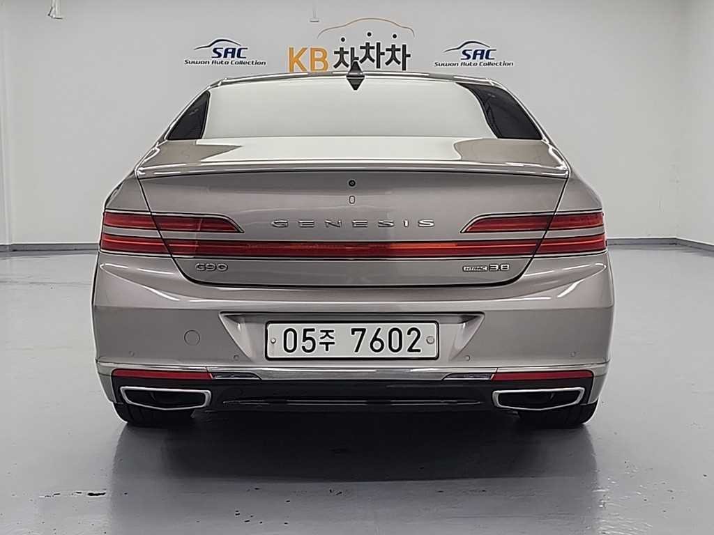 제네시스 G90 3.8 GDI AWD 프리미엄 럭셔리 이미지 3