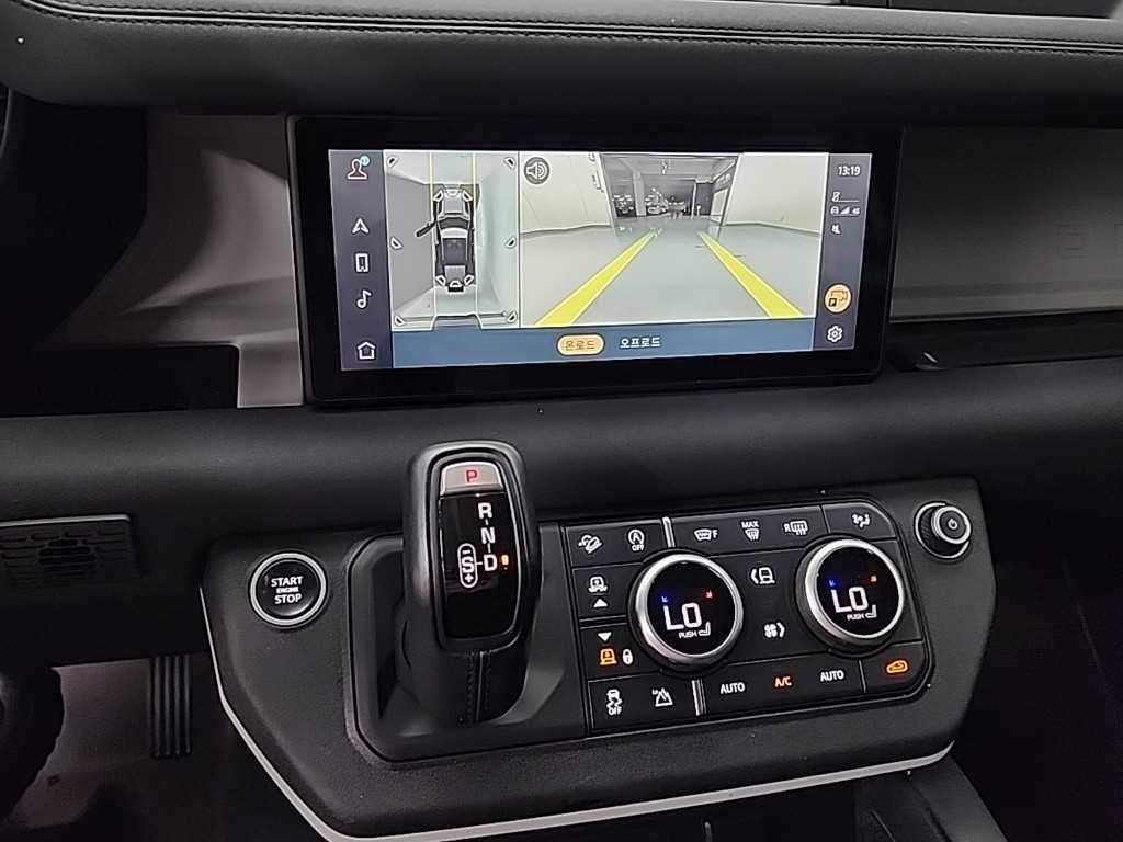 랜드로버 디펜더 디펜더 (L663) 110 D250 S 이미지 10