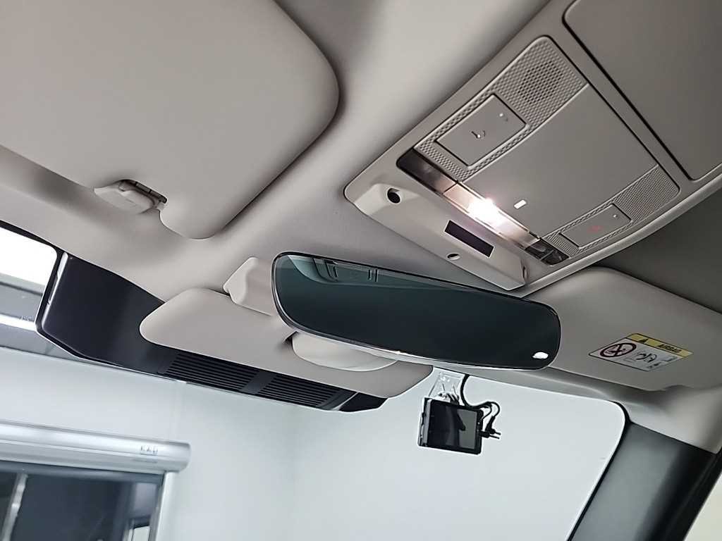 랜드로버 디펜더 디펜더 (L663) 110 D250 S 이미지 17