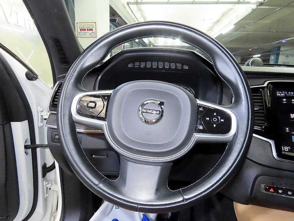 볼보 XC90 XC90 2세대 2.0 B6 AWD 인스크립션 이미지 8