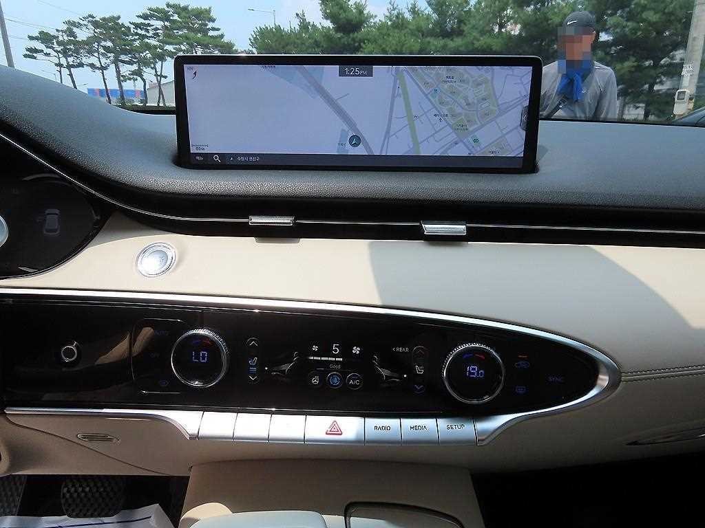 제네시스 GV70 2.5T 가솔린 AWD 이미지 13